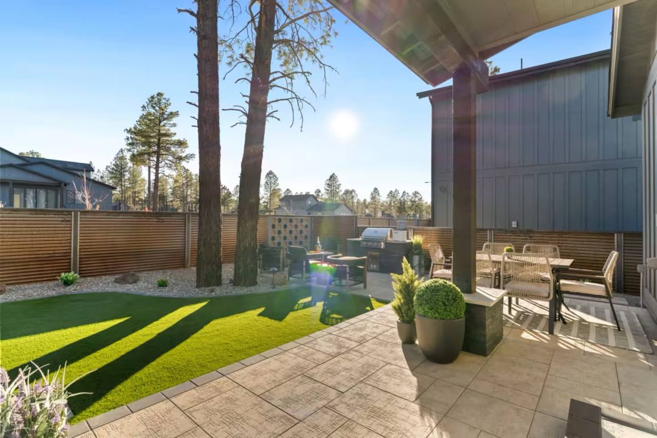 Pet-rated artificial turf landscape with cool-fill in an Arizona backyard